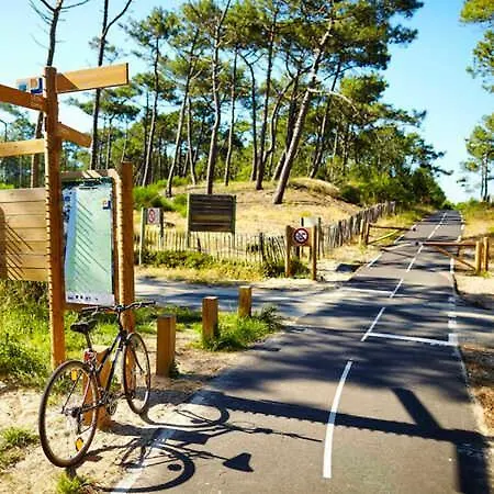 Campingplatz Charmant Mobilhome Dans Camping 4 Etoiles Au Bord Du Lac De Biscarrosse Parentis-en-Born