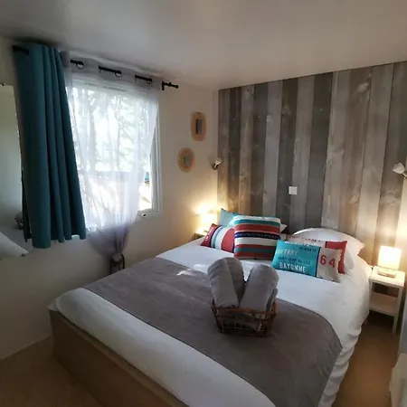 Charmant Mobilhome Dans Camping 4 Etoiles Au Bord Du Lac De Biscarrosse * Parentis-en-Born